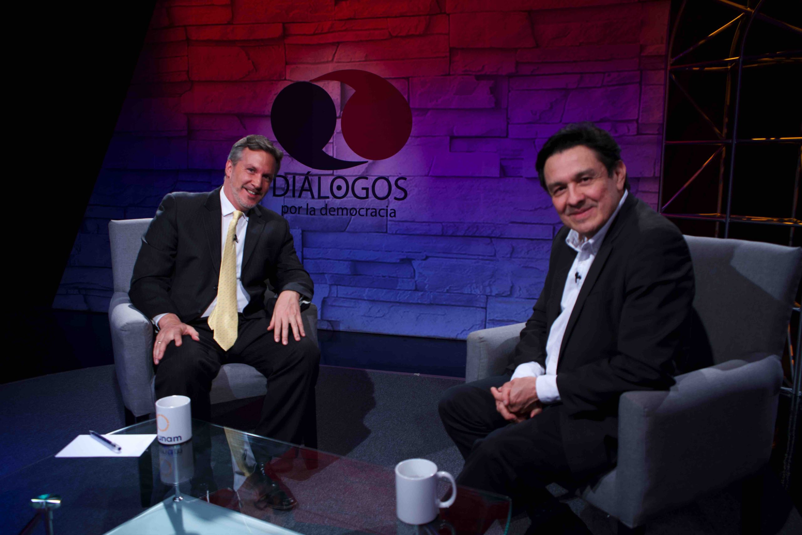 ¿Qué es el coronavirus y cómo derrotarlo?: entrevista con Gustavo Reyes ...